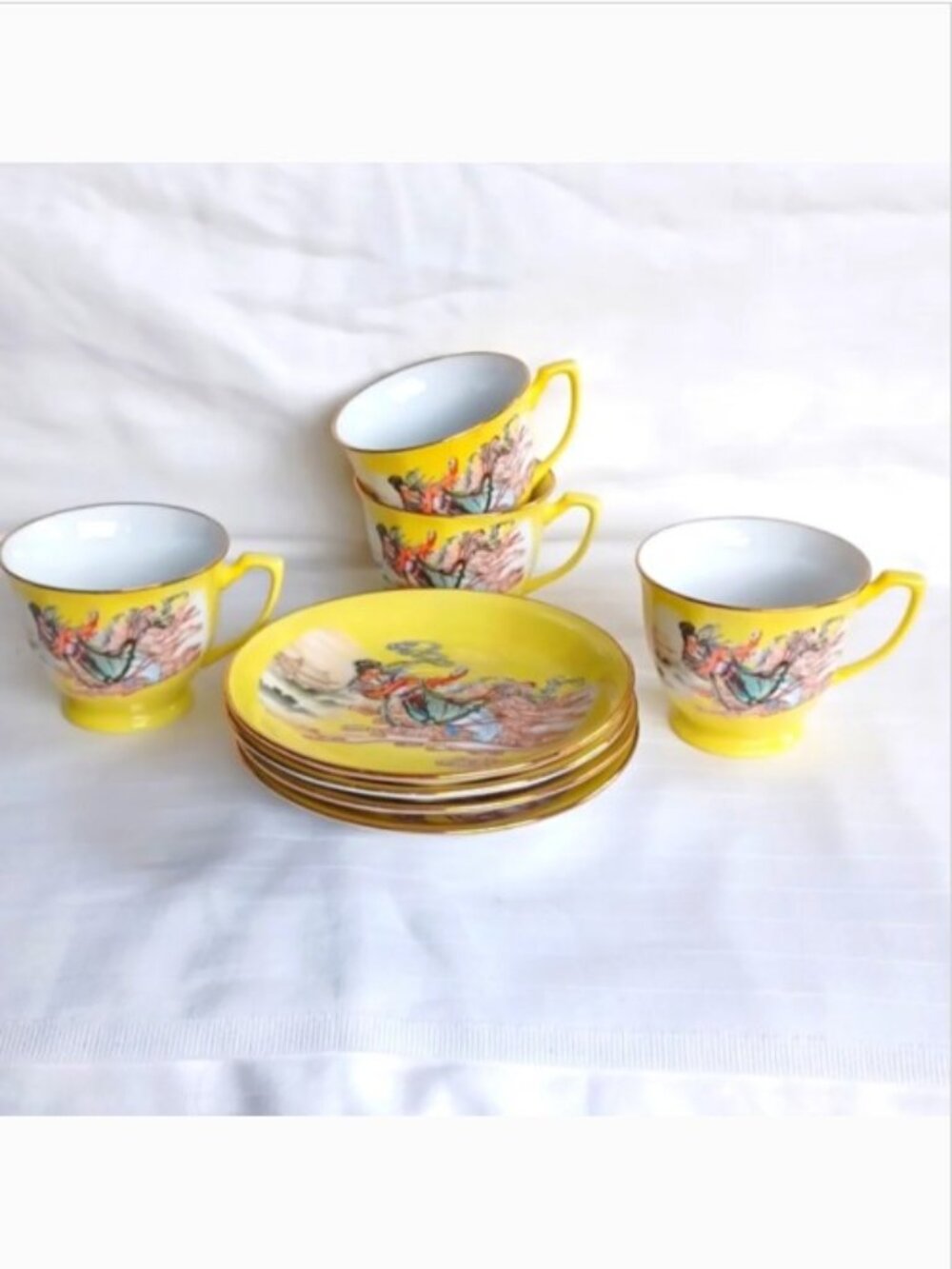 Vintage Japanese Geisha Motif Teacup & Saucer Set of 4